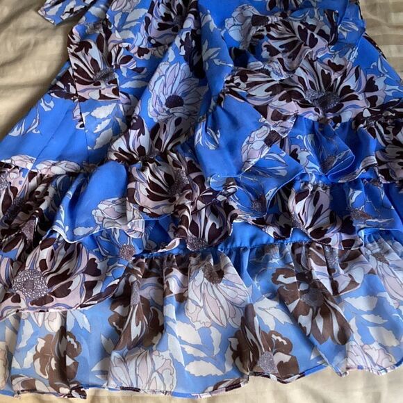 Alexis Blue Floral Print Midi Length Short Sleeve Wrap Dress. Size Large. - Picture 5 of 8